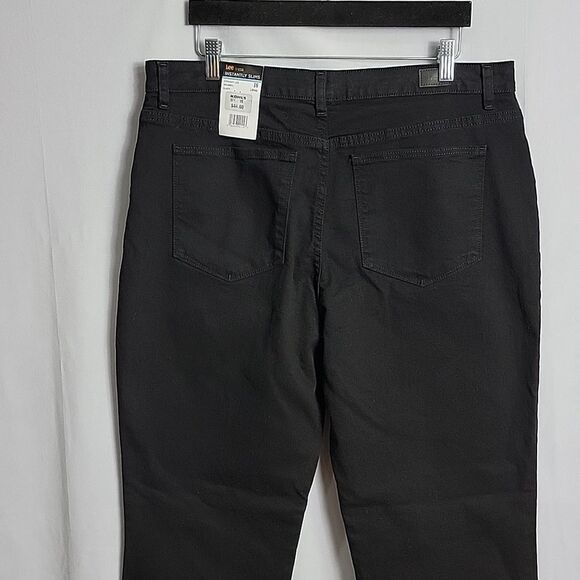 NEW.. LEE.. black jeans.. relaxed, straight leg, high rise.. - Picture 7 of 15